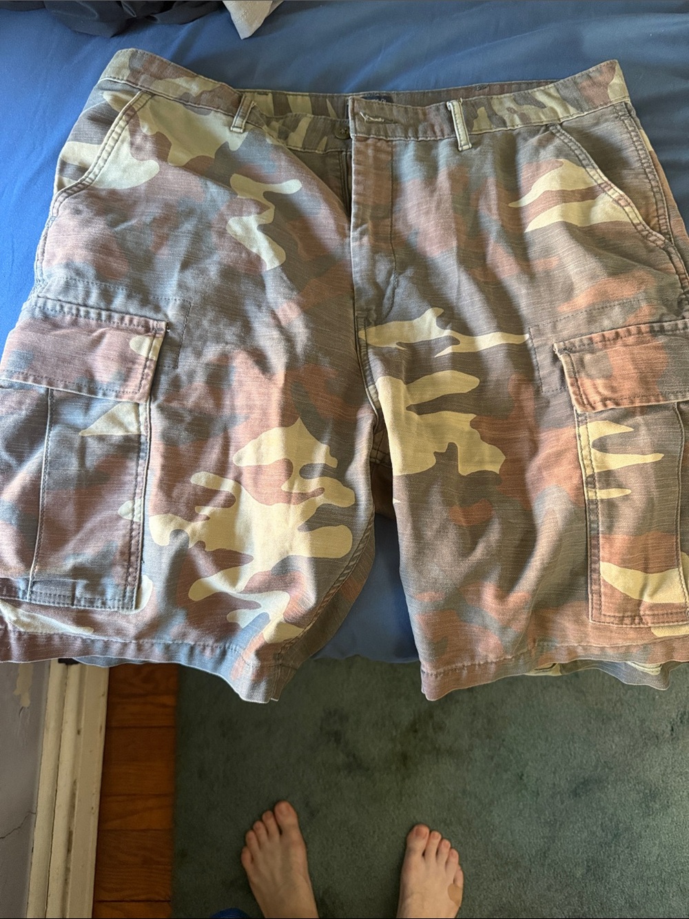 Levi's Green and Brown Camo Cargo Shorts.